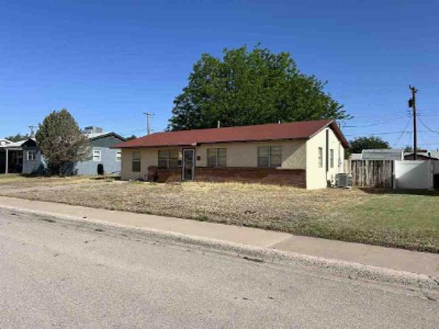 House for sale in Artesia, New Mexico