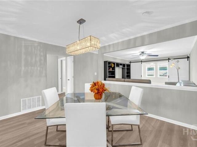 Condo for sale in Athens