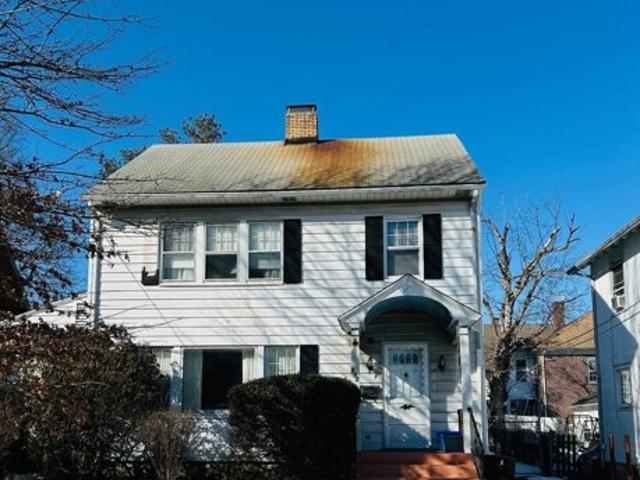 House for sale in Cos Cob, Connecticut