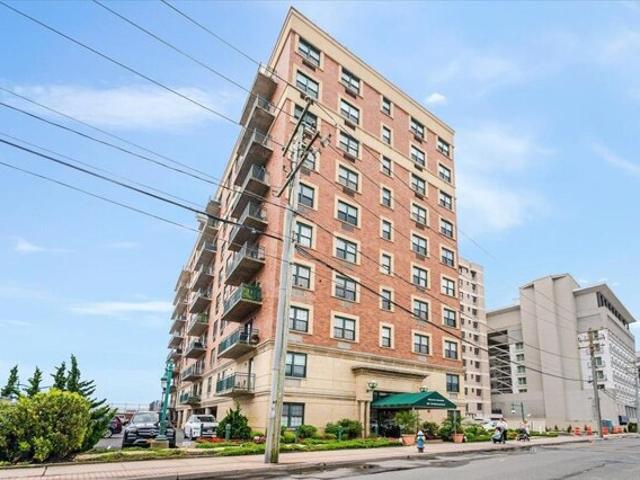 Condo for sale in Long Beach
