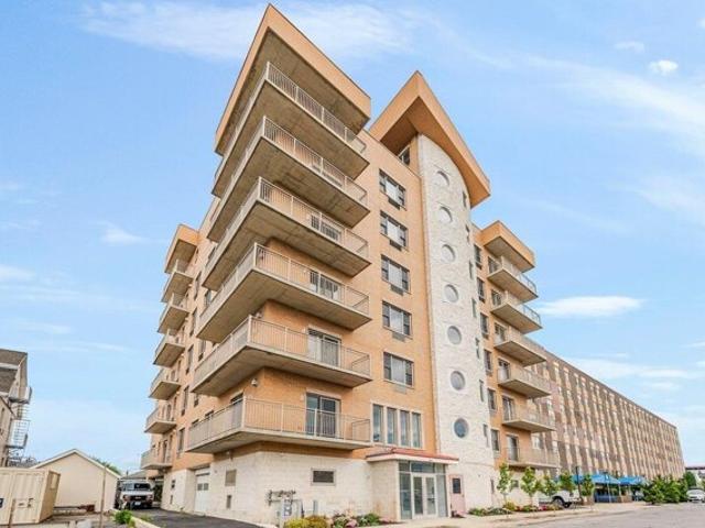 Condo for sale in Long Beach