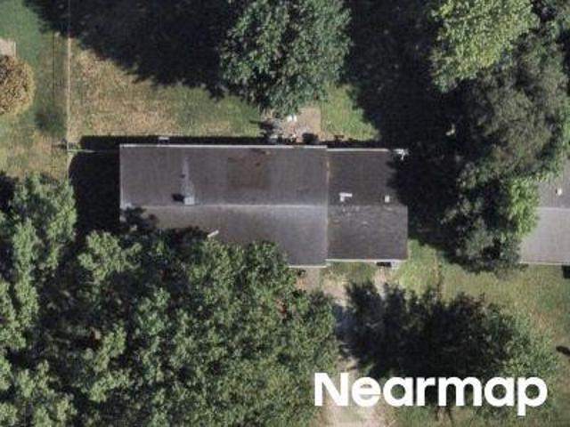 House for sale in Highland Village, Bloomington