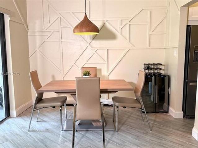 Condo for sale in Plantation