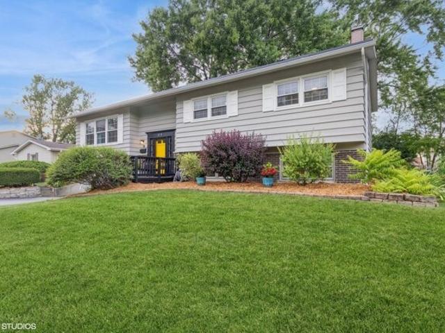 House for sale in Arlington Heights