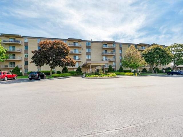 Condo for sale in Elmhurst