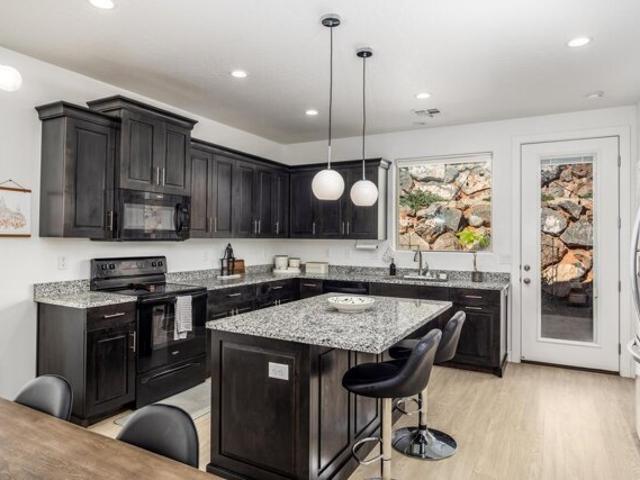 House for sale in Washington, Utah