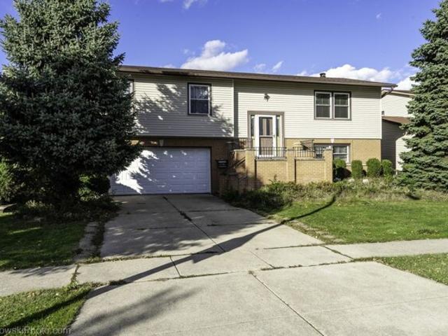 House for sale in Mount Prospect, Illinois