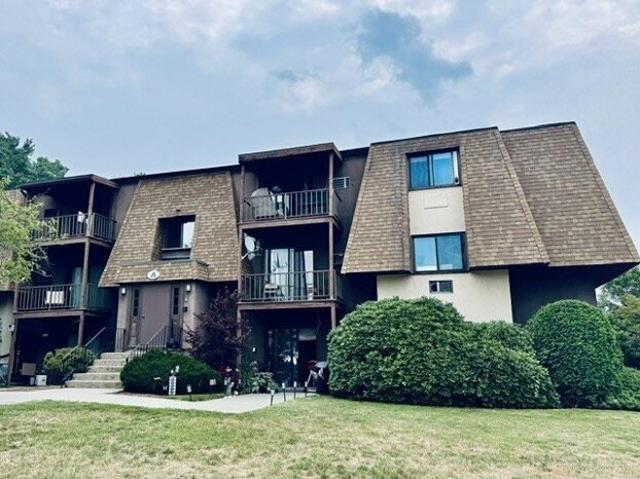 Condo for sale in Franklin, Massachusetts