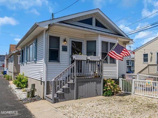 House for sale in Lavallette