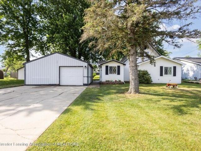 House for sale in Stanton