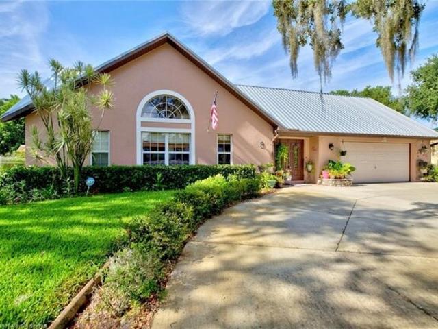 House for sale in Avon Park