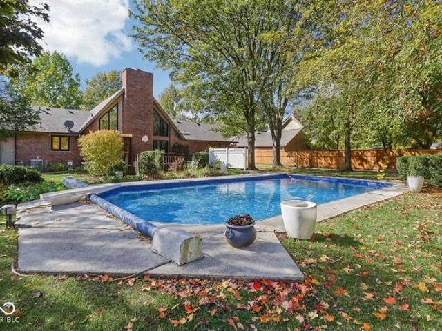 House for sale in New Palestine, Indiana