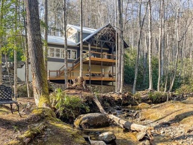 House for sale in Sapphire