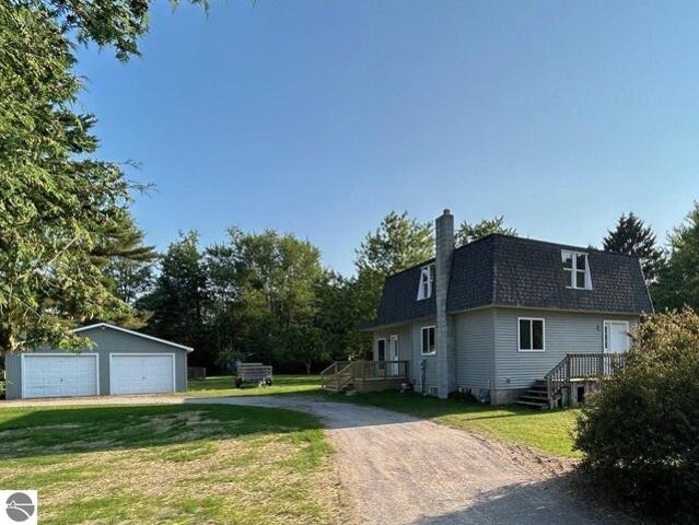 House for sale in Harrisville