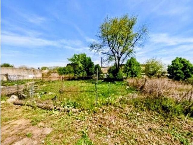 Land for sale in Philadelphia, Pennsylvania