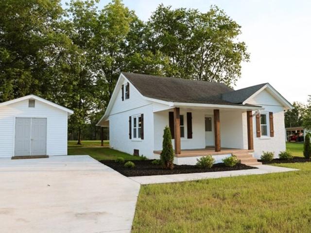 House for sale in Loretto