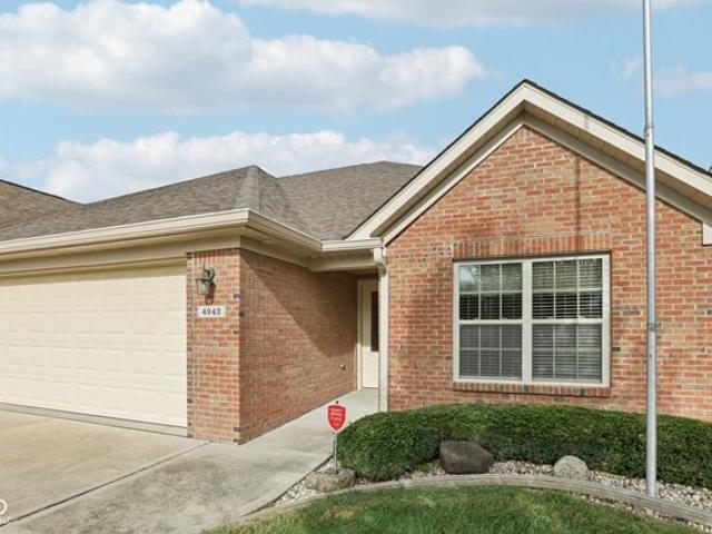 Condo for sale in New Palestine, Indiana