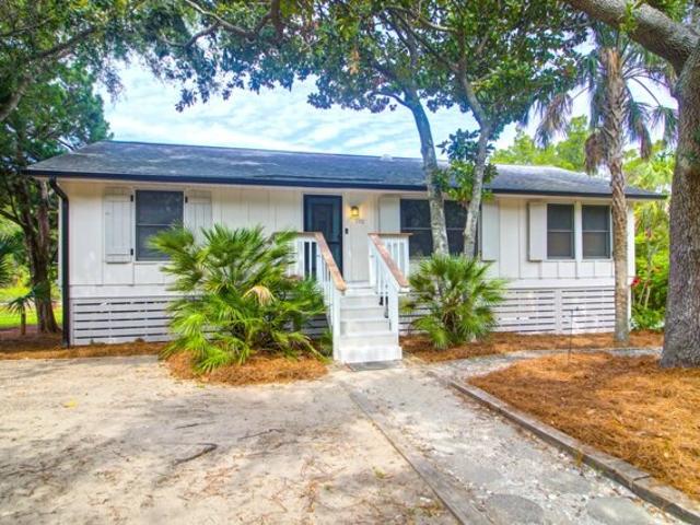 House for sale in Folly Beach, South Carolina