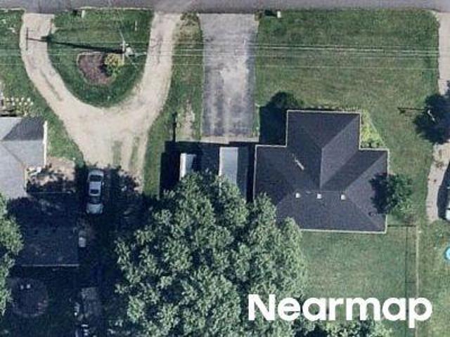 House for sale in Scottsburg House for sale in Scottsburg
