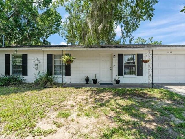 House for sale in Eustis, Florida