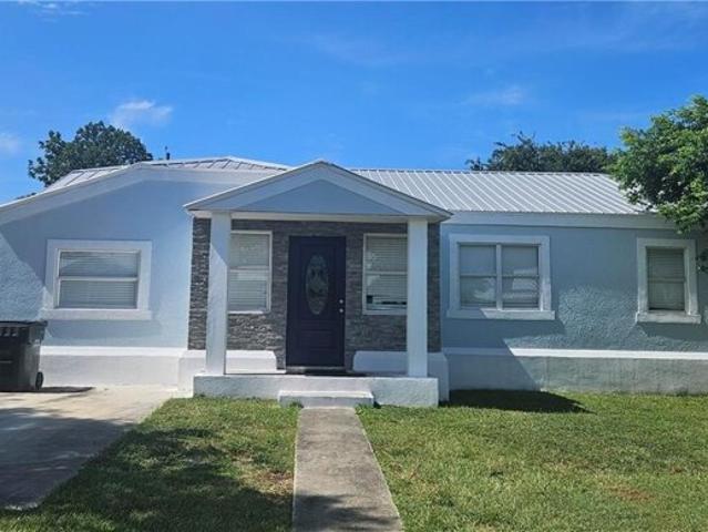 House for sale in Clewiston, Florida