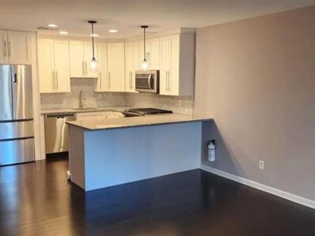 Condo for sale in Ramsey, New Jersey