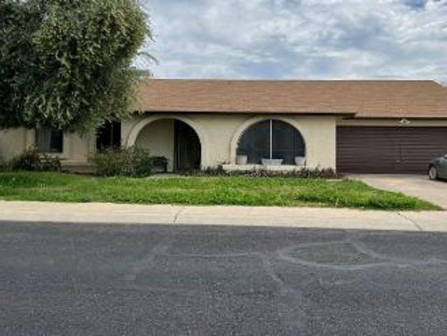 House for sale in Glendale