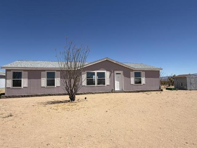 House for sale in Yucca, Arizona