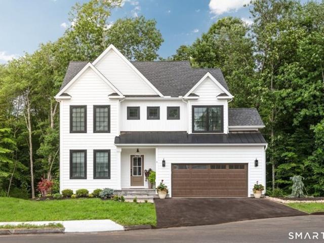 House for sale in Farmington, Connecticut