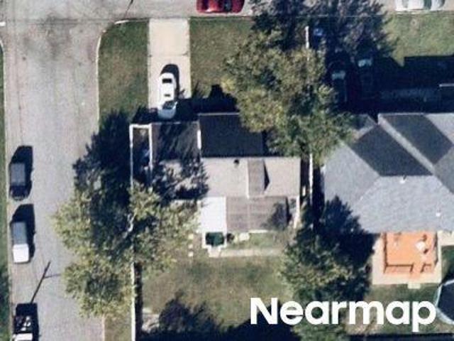 House for sale in Avenel, New Jersey