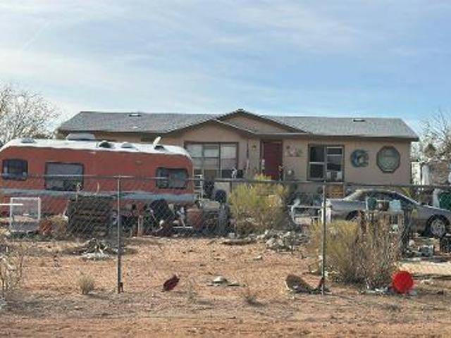 House for sale in Marana