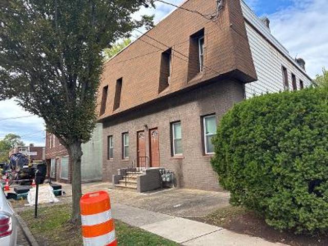 Condo for sale in Linden, New Jersey