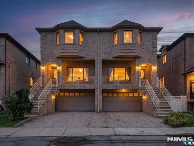 House for sale in Grantwood, Cliffside Park