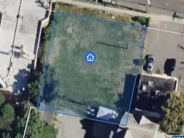 Land for sale in Englewood