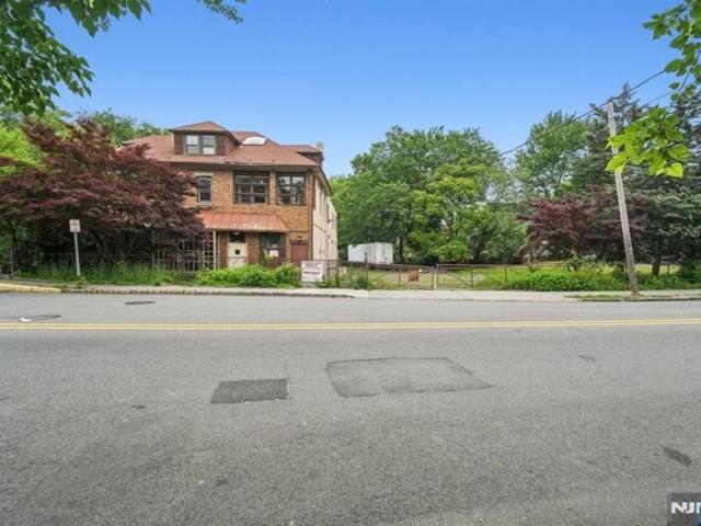 Land for sale in Englewood Land for sale in Englewood
