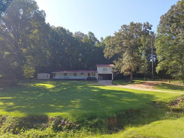 House for sale in Centreville, Alabama