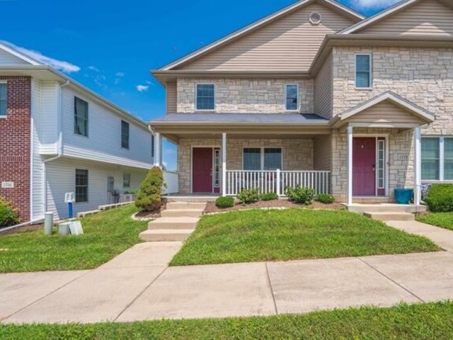 Condo for sale in Bloomington Condo for sale in Bloomington