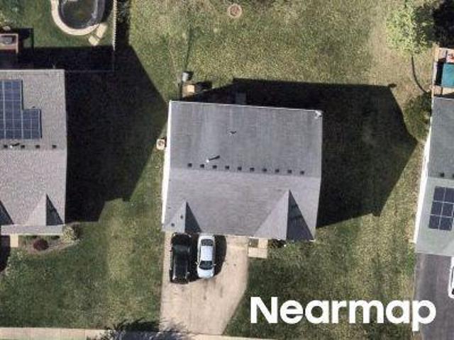 House for sale in Round Lake