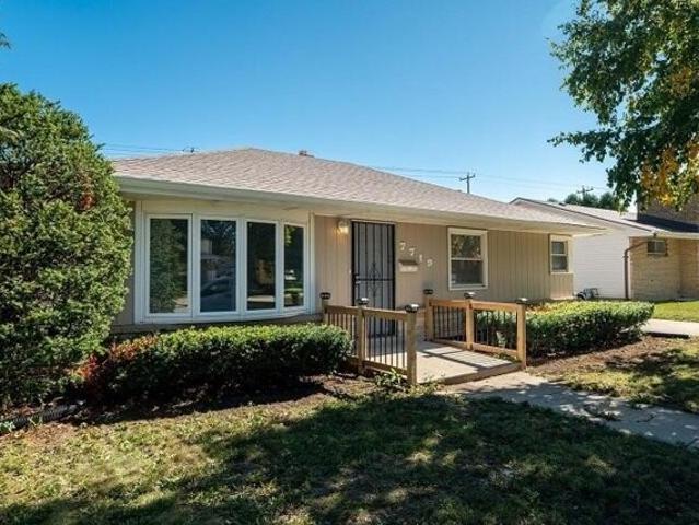 House for sale in Milwaukee, Wisconsin