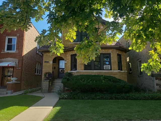 House for sale in Beat 2514, Chicago