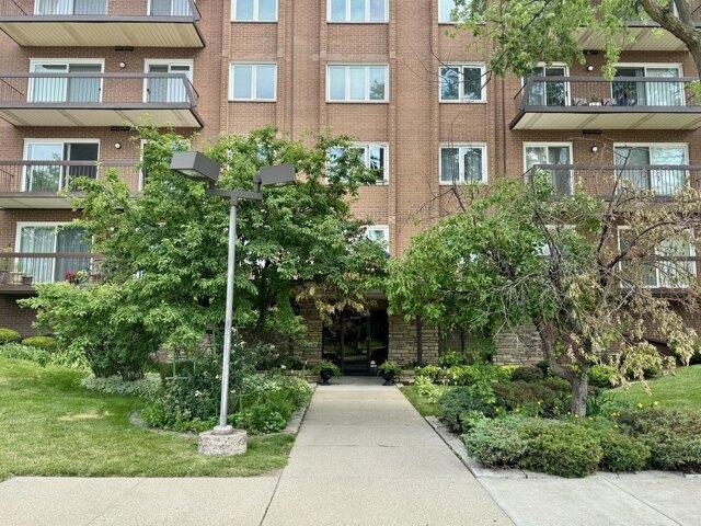Condo for sale in Niles Condo for sale in Niles