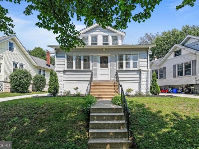 House for sale in Collingswood