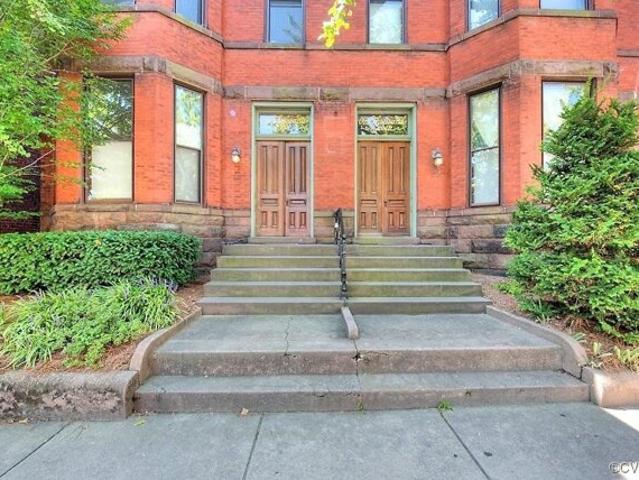 Condo for sale in Richmond