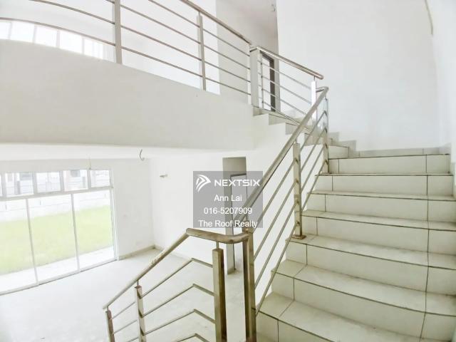 Shop for sale in Johor