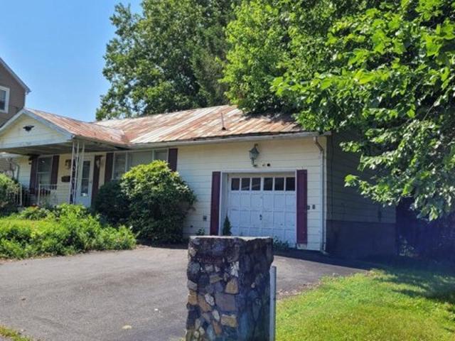 House for sale in Brunswick