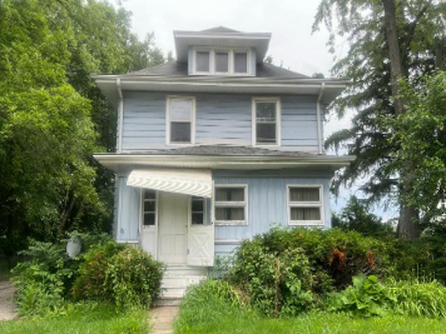 House for sale in Aurora, Illinois