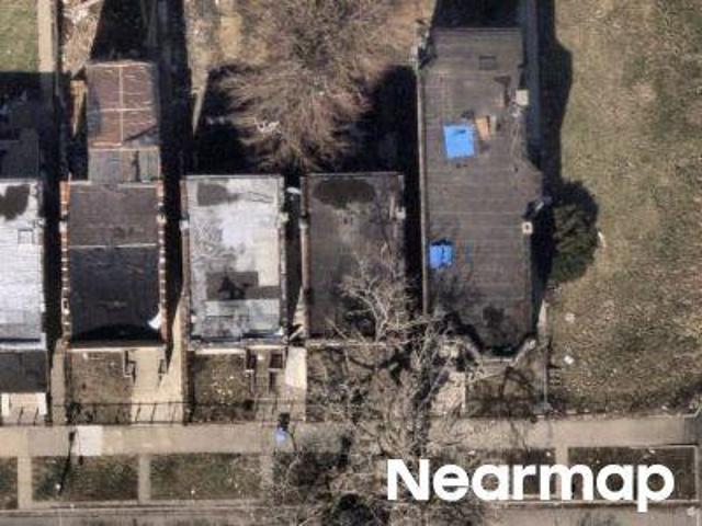Townhouse for sale in Chicago Park, Illinois