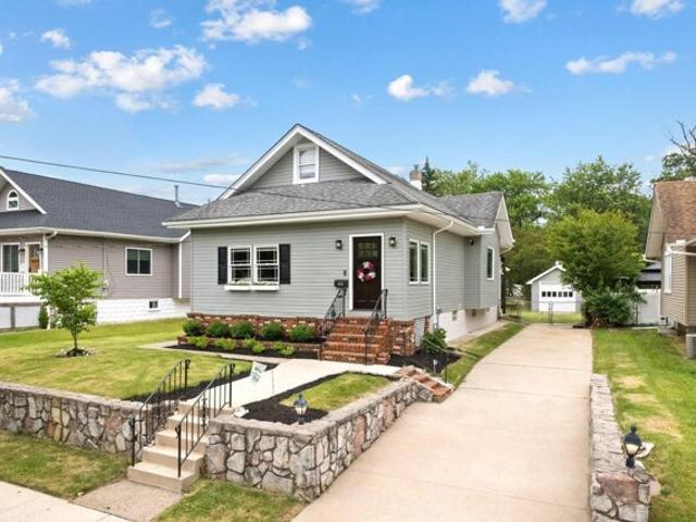 House for sale in Audubon, New Jersey