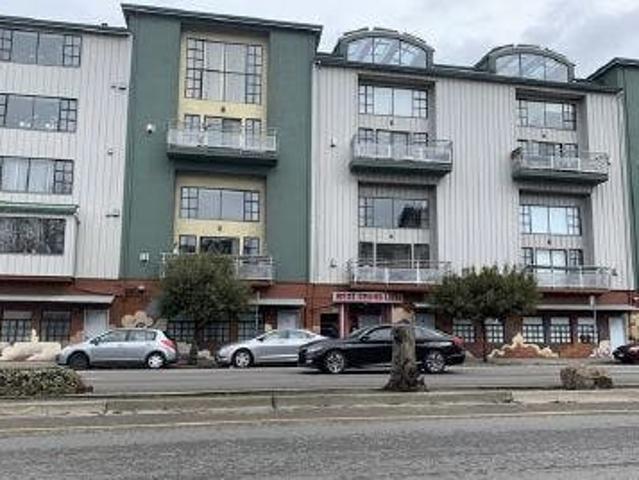 Condo for sale in Oakland, California