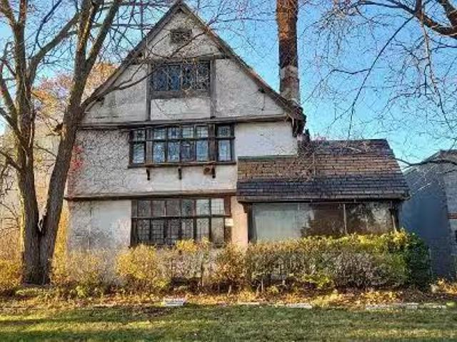 House for sale in Detroit